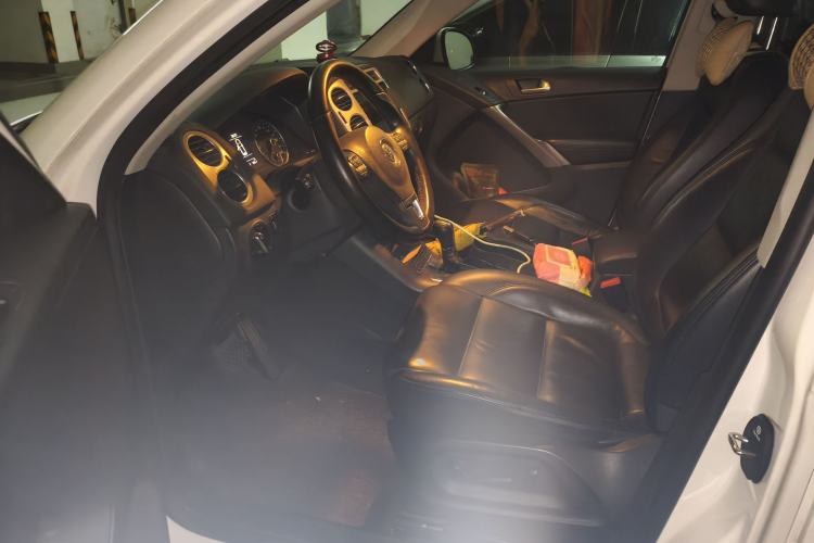 Used Volkswagen Tiguan 2012 1.8TSI Automatic All-Wheel Drive Elite Edition Driver Seat