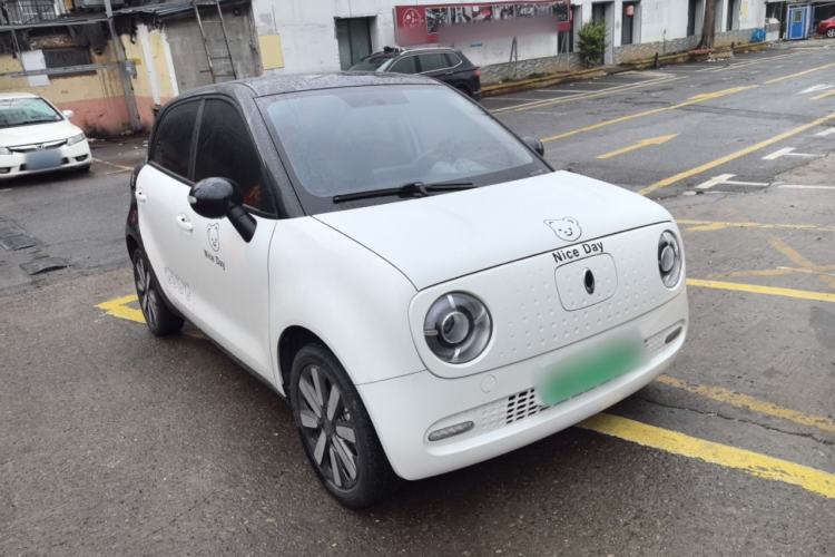 Used ORA Black Cat 2021 351 km Standard Version Front Right 45 Deg