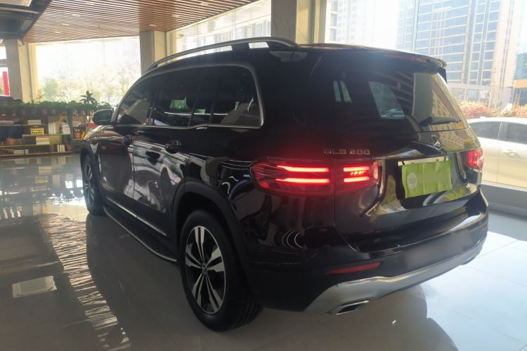 Used Mercedes-Benz GLB 2024 GLB 200 Dynamic Edition Exterior 2