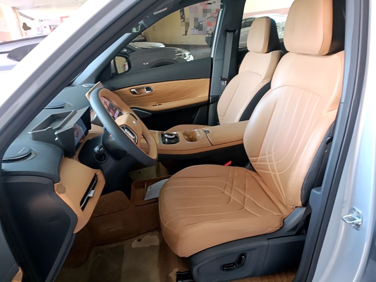 Geely Galaxy Xingjian 7 EM-i 2025 120km Exploration+ Version — снимка 17