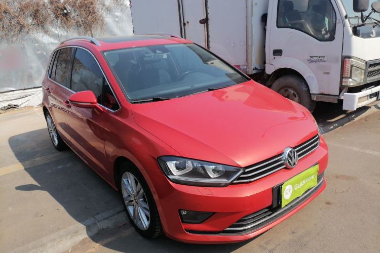 Used Volkswagen Golf Sportsvan 2016 280TSI Automatic Flagship Model Front Right 45 Deg