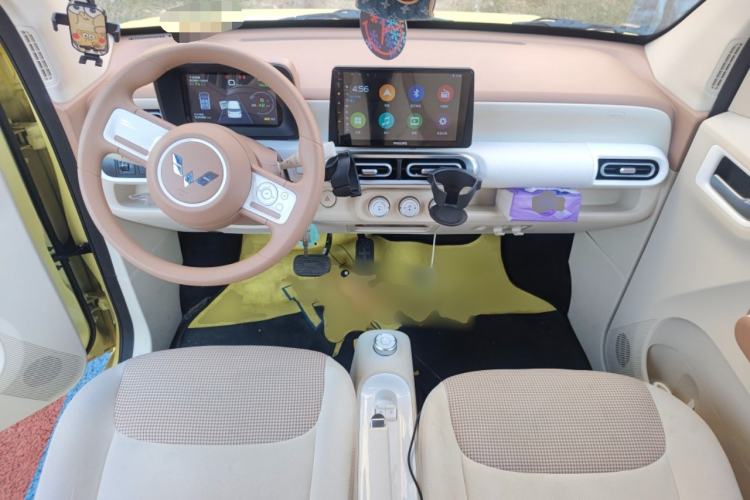 Used Wuling Hongguang MINIEV 2024 3rd Generation 215km Youth Edition
