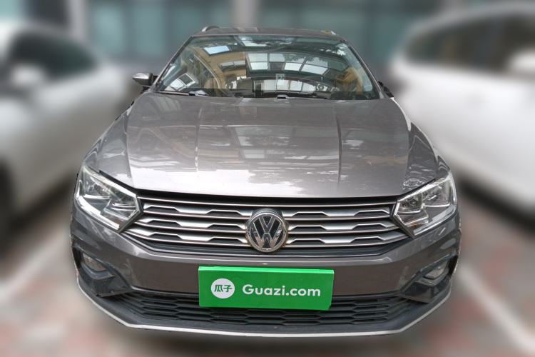 Used Volkswagen C-TREK 2017 230TSI DSG Comfort Version