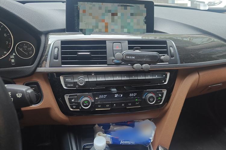 Used BMW 3 Series 2016 320Li Luxury Design Package
