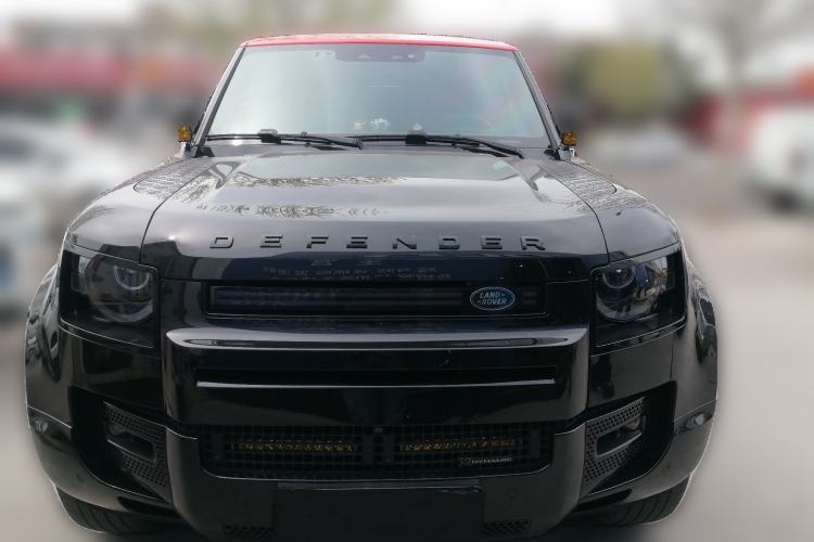 Used Land Rover Defender 2023 Facelift 110 3.0T P400 X-DYNAMIC HSE Front