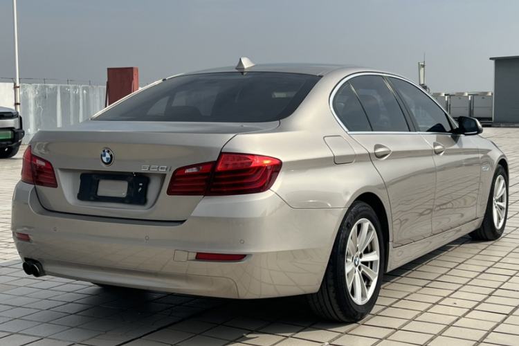 Used BMW 5 Series 2015 520i Elegant Edition