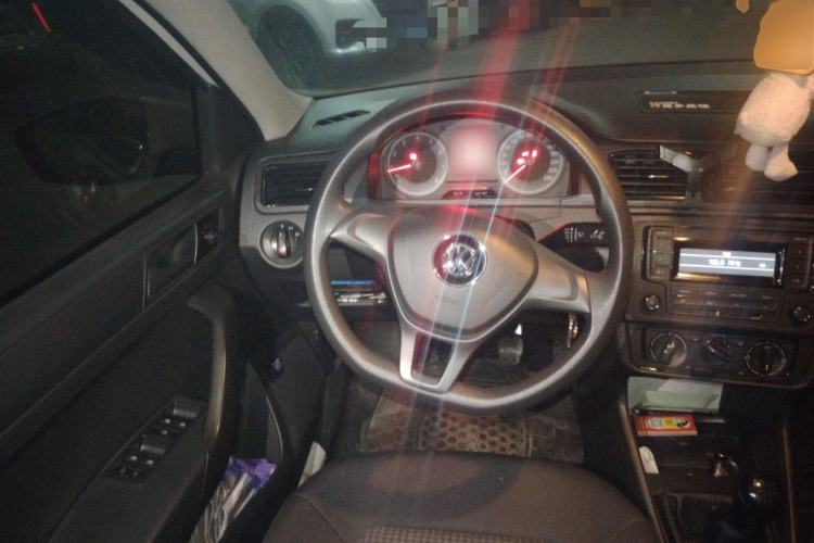 Used Volkswagen Santana 2016 1.6L Manual Fashion Edition
