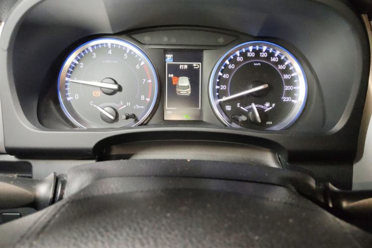 Used Toyota Highlander 2018 2.0T Four-Wheel Drive Luxury Version 7 Seats China VI Standard
