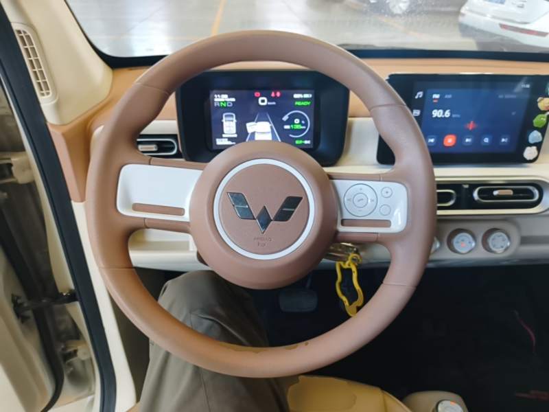 Used Wuling Hongguang MINIEV 2024 3rd Generation 215km Advanced Version — 10