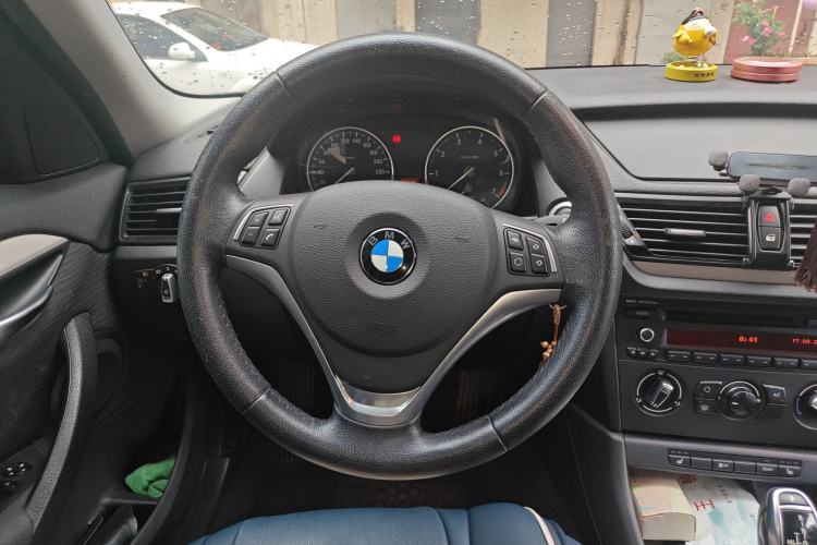 Used BMW X1 2015 sDrive18i Fashion Upgrade Edition
