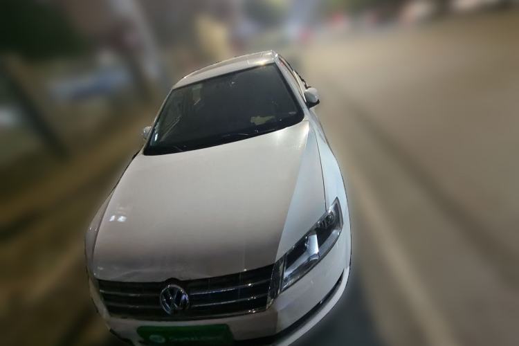 Used Volkswagen Lavida 2013 Restyled Classic 1.6L Manual Comfort Edition
