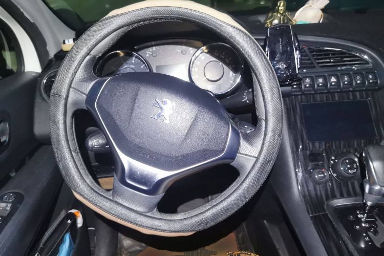 Used Peugeot 3008 2016 1.6THP Automatic Prestige Edition Steering Wheel