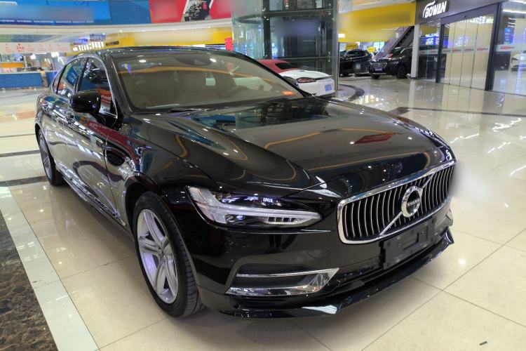 Used Volvo S90 2019 T4 Zhiyi Edition
