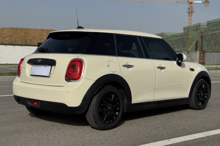 Used MINI 2018 1.5T ONE PLUS Five-Door Edition Exterior 3