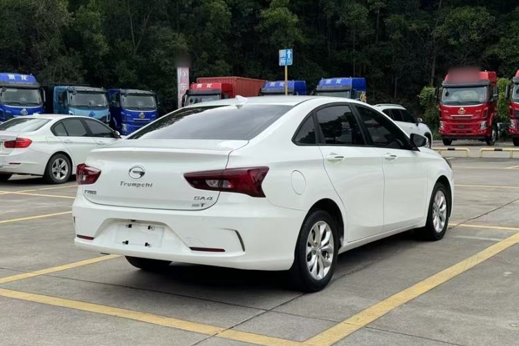 Used GAC Trumpchi GA4 2018 200T Automatic Luxury Edition Exterior 5