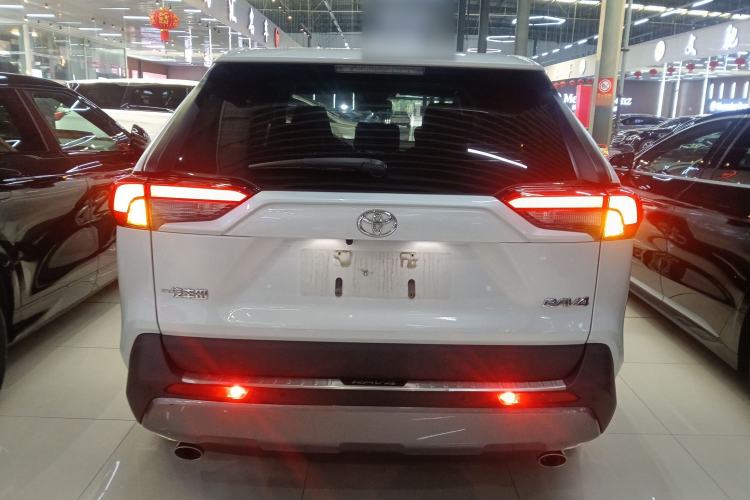 Used Toyota RAV4 2020 2.0L CVT Two-Wheel Drive Fashion Edition
