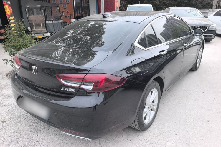 Used Buick Regal 2024 25T Deluxe Edition Rear Right 45 Deg