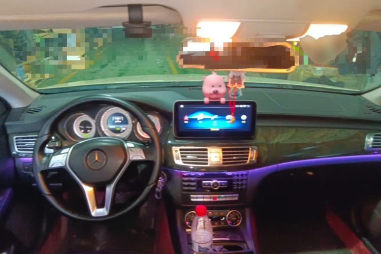 Used Mercedes-Benz CLS 2012 CLS 300 CGI Center Console