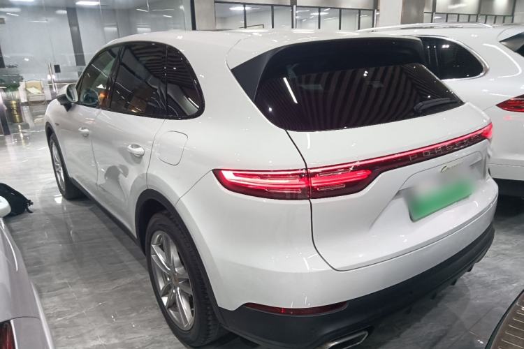 Used Porsche Cayenne E-Hybrid 2021 Cayenne E-Hybrid 2.0T Exterior 2