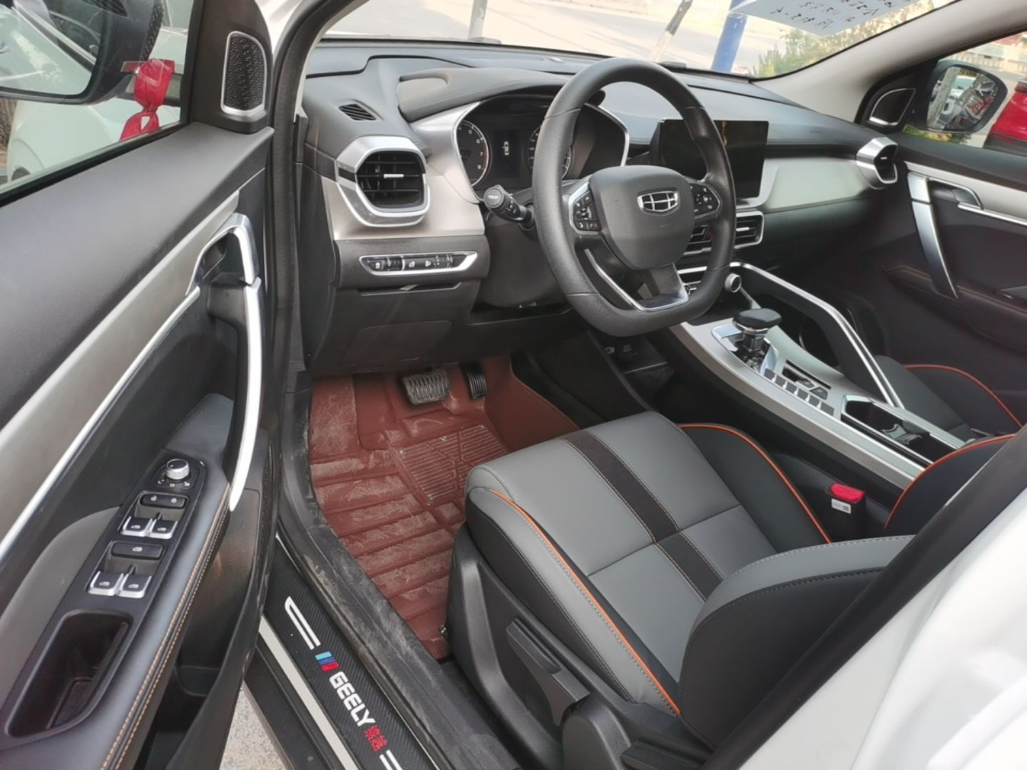 Geely Auto Coolray 2024 1.5T DCT Longteng Edition — снимка 18