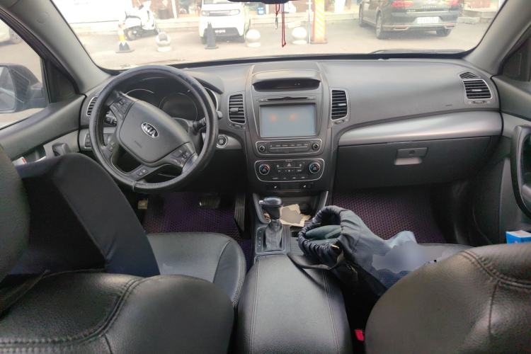 Used Kia Sorento 2013 2.4L 7-Seater Gasoline Luxury Version China IV Standard
