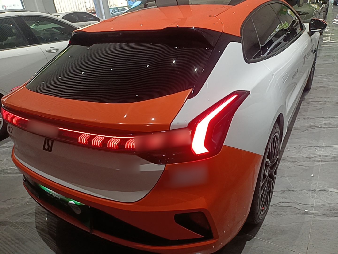 Zeekr 001 2024 YOU Edition 100 kWh All-Wheel Drive — снимка 5