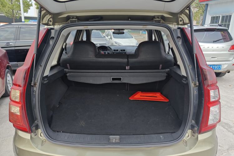 Used FORTHING Joyear X5 2015 1.6L Manual Luxury Model Trunk