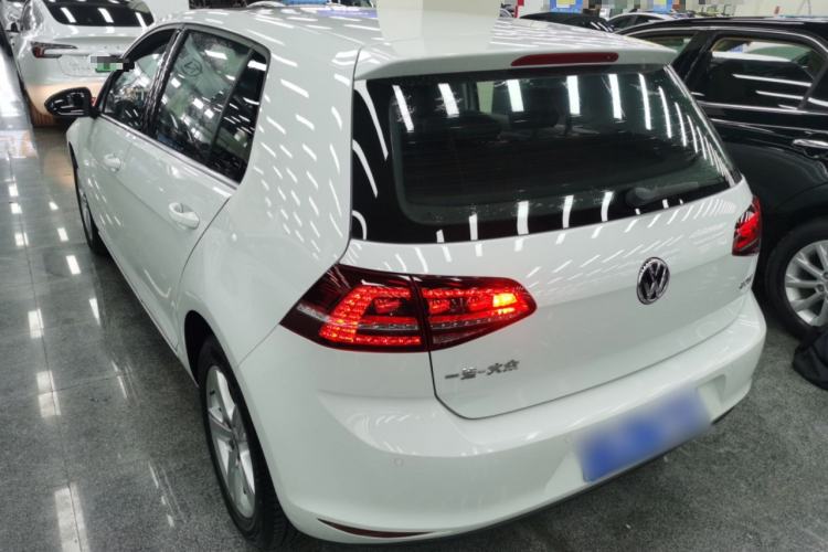 Used Volkswagen Golf 2017 1.6L Automatic Comfort Million-Vehicle Anniversary Edition