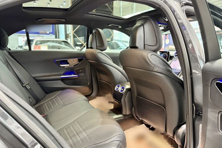 Used Mercedes-Benz C-Class 2023 C 260 L Sport Edition Interior 5