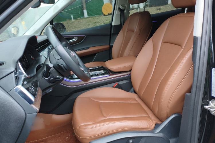 Used Audi Q7 2022 55 TFSI quattro S line Sport model
