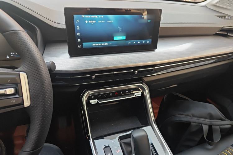 Used Wuling Asta 2022 2.0L DHT Electric-Speed Version