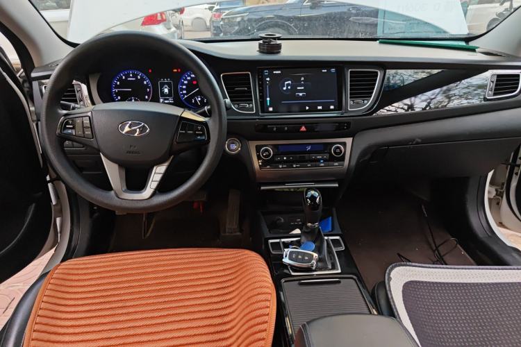 Used Hyundai Mistra 2014 1.8L Automatic Smart GLS