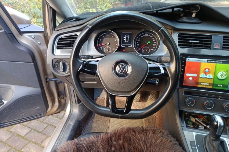 Used Volkswagen Golf 2016 1.6L Automatic Comfort Model
