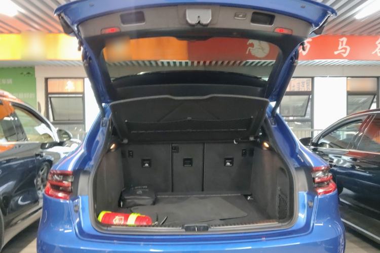 Used Porsche Macan 2014 Macan 2.0T Trunk