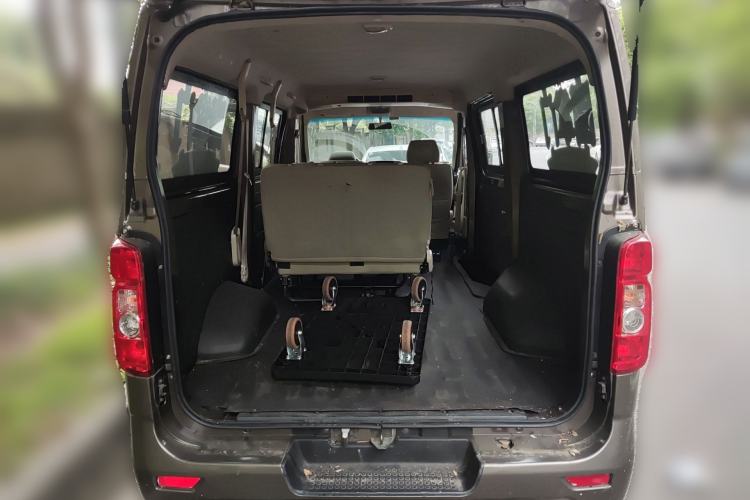 Used CHANGAN KAICHENG Ruixing M80 2014 1.5L Standard Version 4G15S Trunk