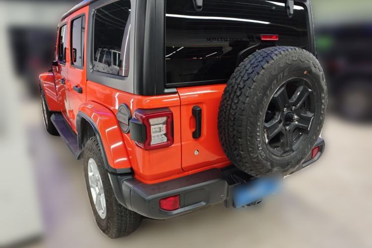 Used Jeep Wrangler 2018 2.0T Sahara Four-Door Edition
