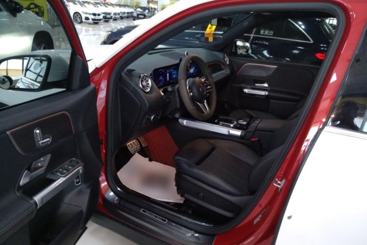 Used Mercedes-Benz GLB 2020 Updated GLB 200 Dynamic Edition Driver Seat