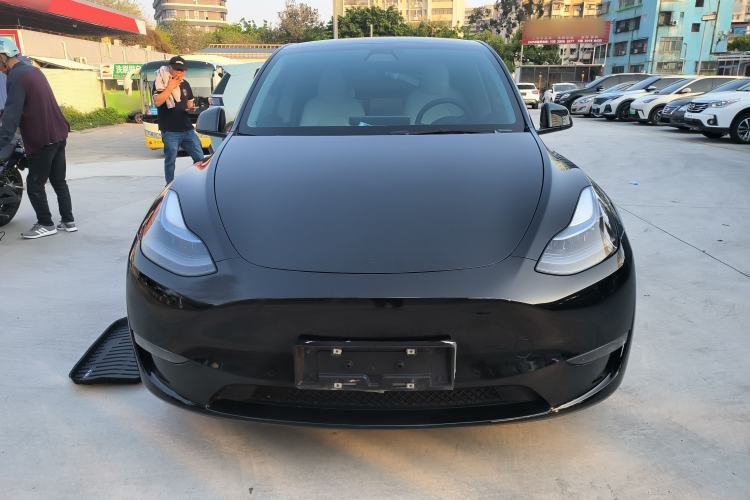 Used Tesla Model Y 2022 Long-Range All-Wheel-Drive Version
