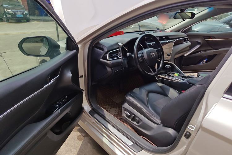 Used Toyota Camry 2019 2.0G Luxury Edition China VI Standard