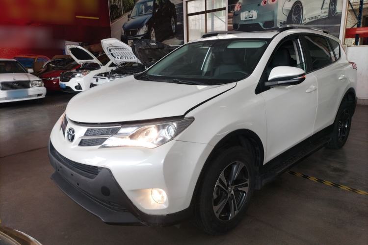 Used Toyota RAV4 2015 2.0L CVT Two-Wheel Drive Fashion Edition