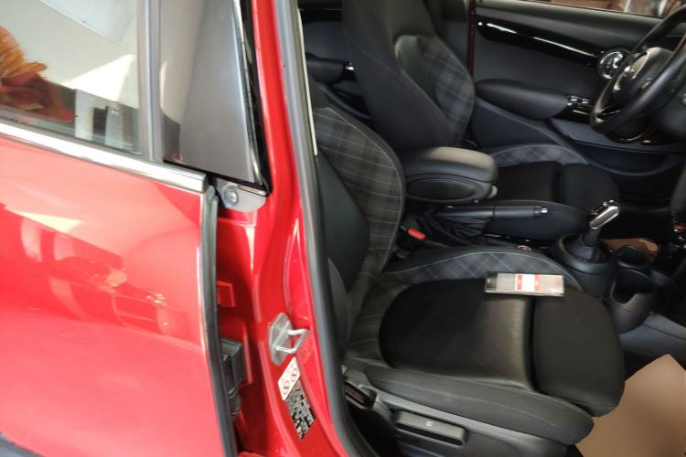 Used MINI MINI 2019 1.5T COOPER Classic Edition Five-Door Version