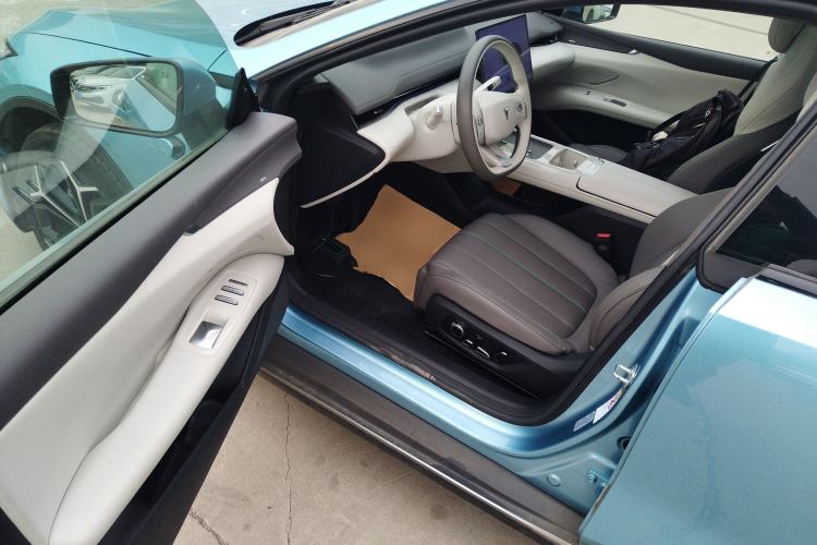 Used Deepal L07 2024 230Max Qiankun Intelligent Driving ADS SE Range-Extended Version