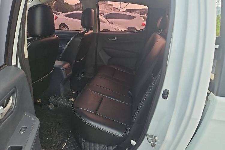 Used Isuzu JLM 2018 2.8T Classic Edition 4x4 Luxury Model with Extended Cargo Bed JE493ZLQ5F