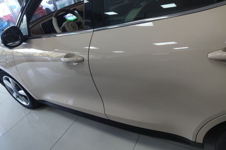 Used ORA Good Cat 2022 Morandi Edition 400km Standard Range Luxury Version Lithium Iron Phosphate