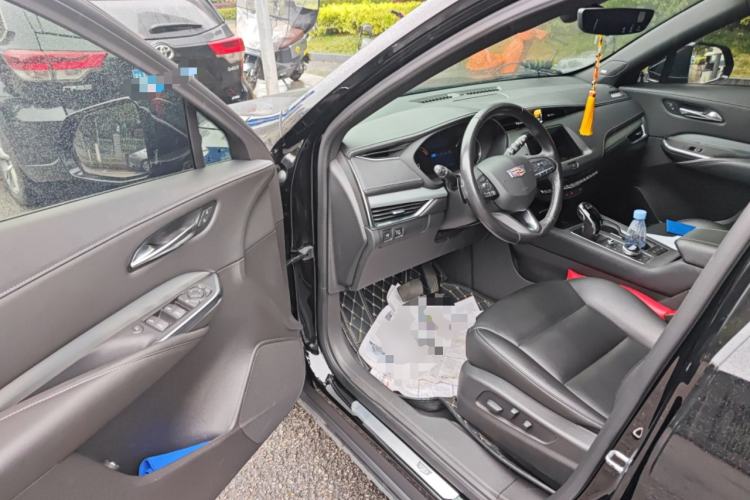 Used Cadillac XT4 2020 28T Two-Wheel-Drive Leading Version