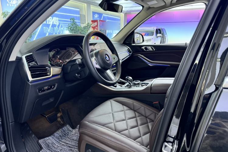 Used BMW X5 2022 xDrive 30Li M Sport Package
