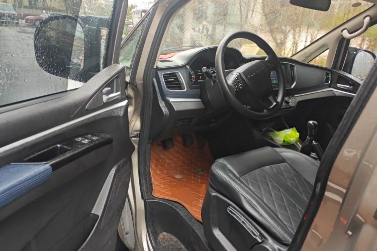 Used FORTHING Lingzhi 2023 M5L 1.6L Luxury 7-Seater
