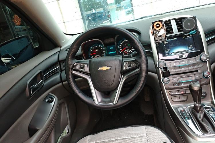 Used Chevrolet Malibu 2012 2.0L Automatic Luxury Edition Steering Wheel