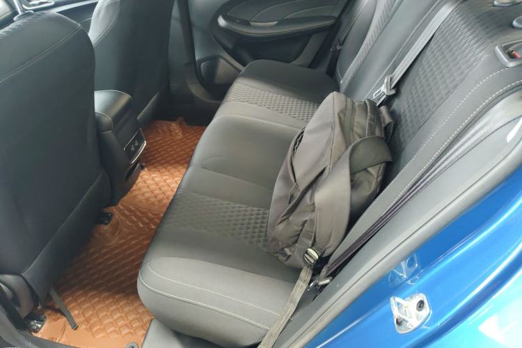 Used Roewe i5 2019 1.5L Automatic 4G Connected Langyue Edition
