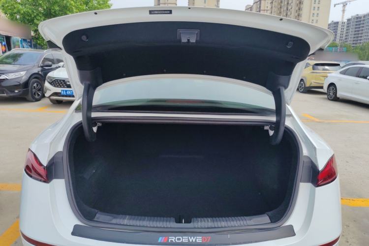 Used Roewe D7 2025 DMH 125km World Champion Edition Trunk